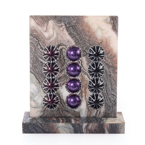 A marble Vertuo capsules stand