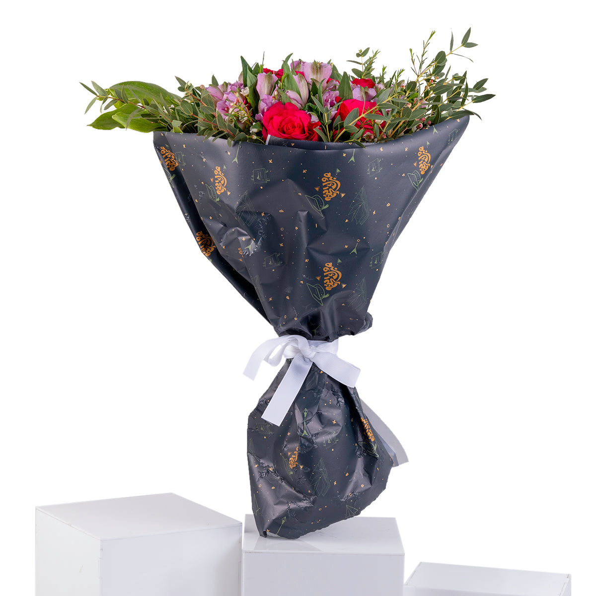 Elegant hand-tied bouquet featuring fresh deferent types of flowers