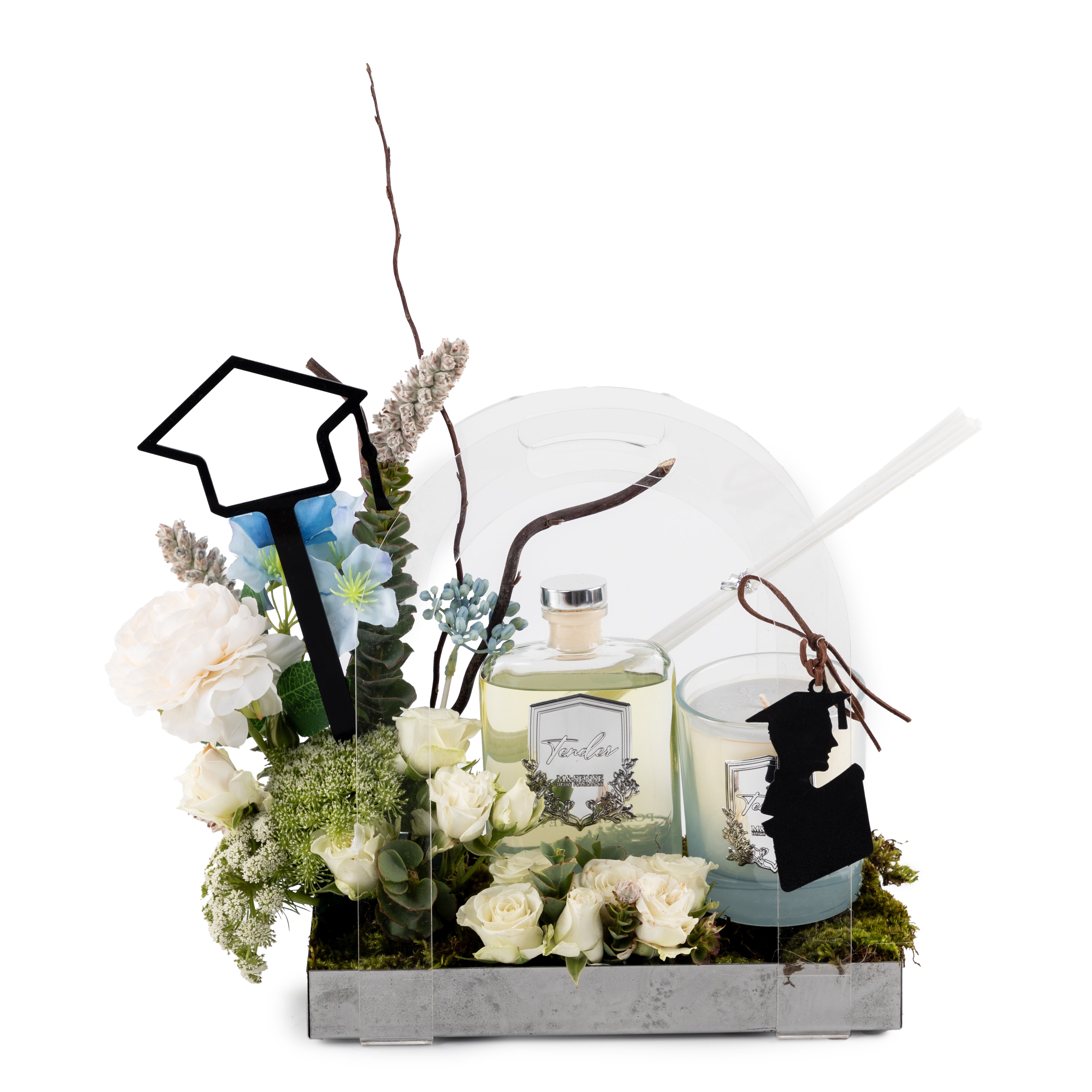 باقة زهور التخرج مع دفيوزر وشمعة