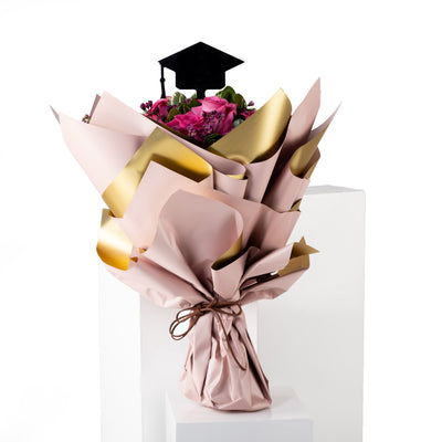 باقة زهور فوشيا