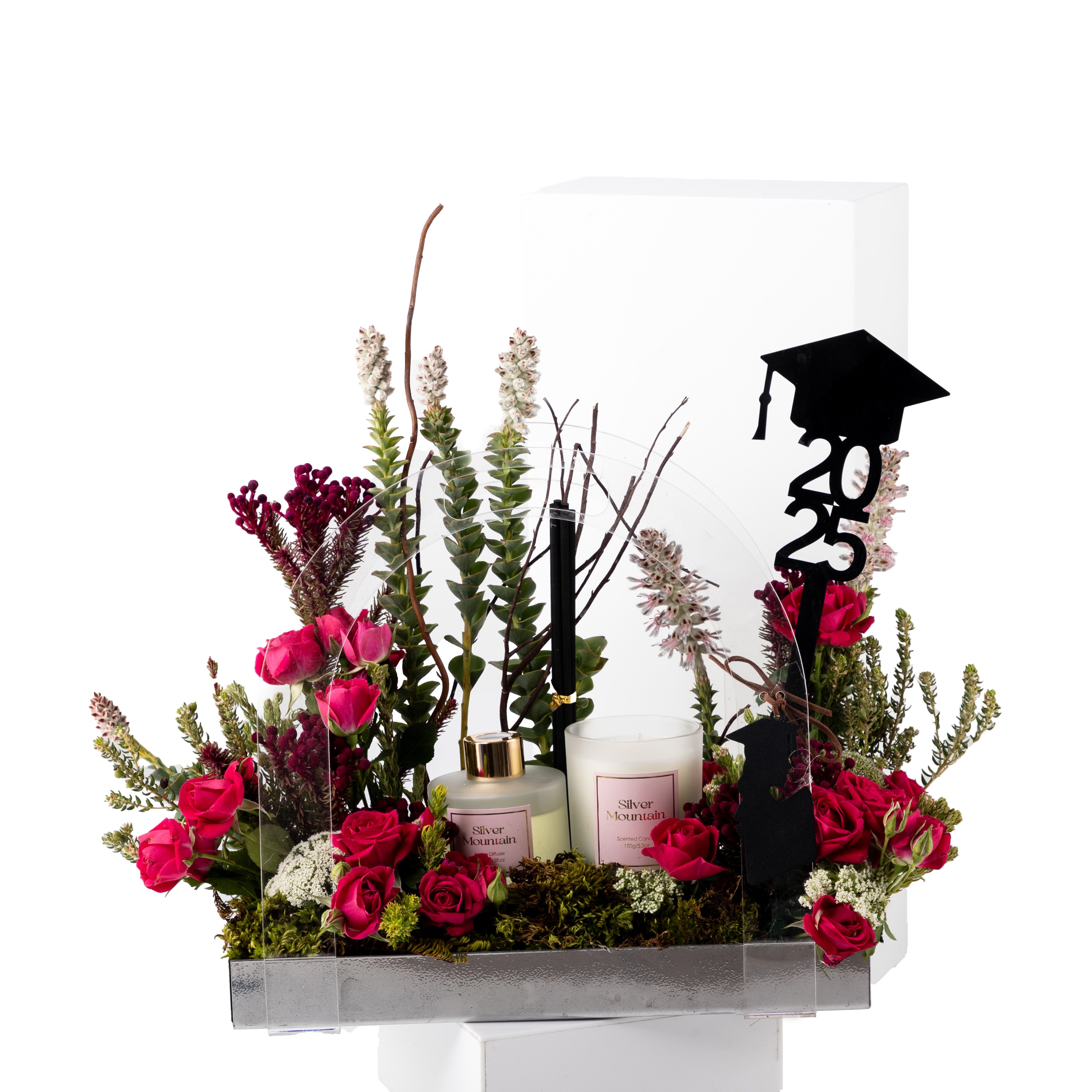 باقة زهور التخرج مع دفيوزر وشمعة