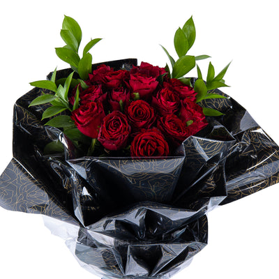 باقة ورد أحمر داكن