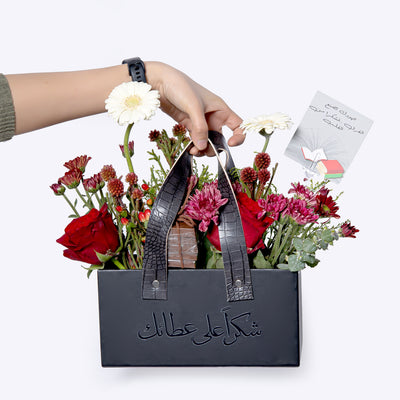 Teacher's Day celebration black bag with roses, 5 chocolates