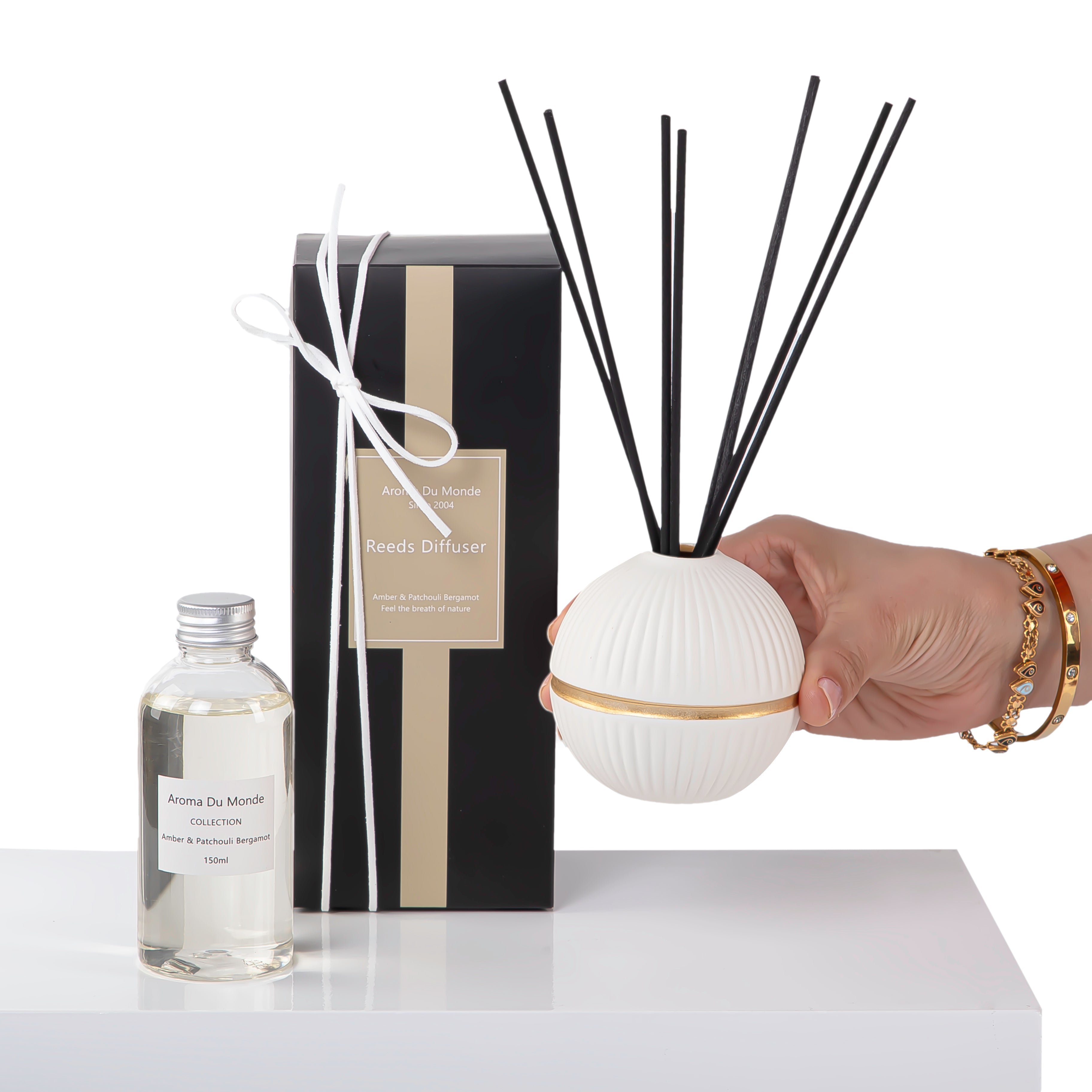 Bottle Made Of Ceramic Aroma Diffuser - Size: 8 * 8 * 8 Cm