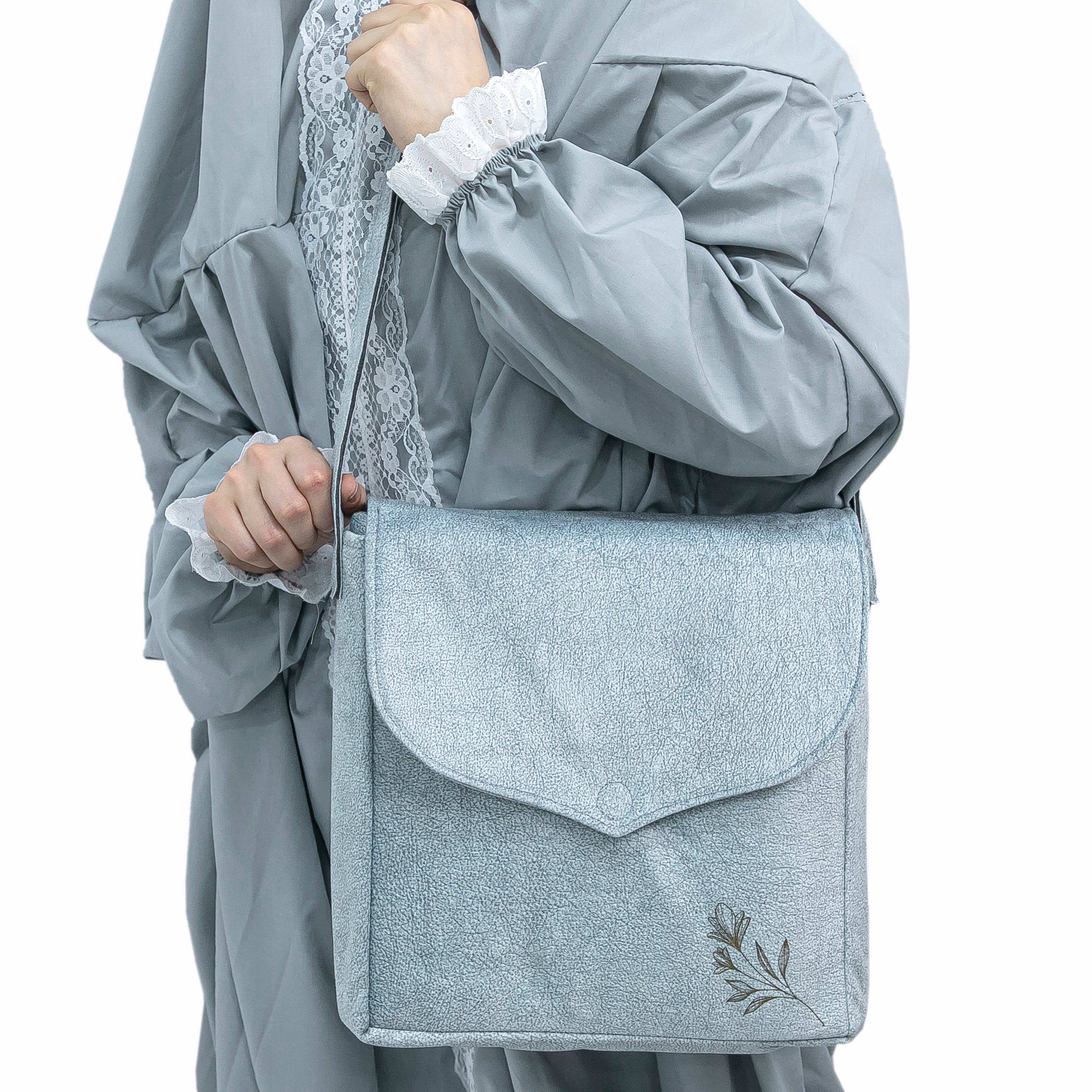 طقم فَصَلِّ لِرَبِّك( سجادة صلاة و جنطة ) -رمادى