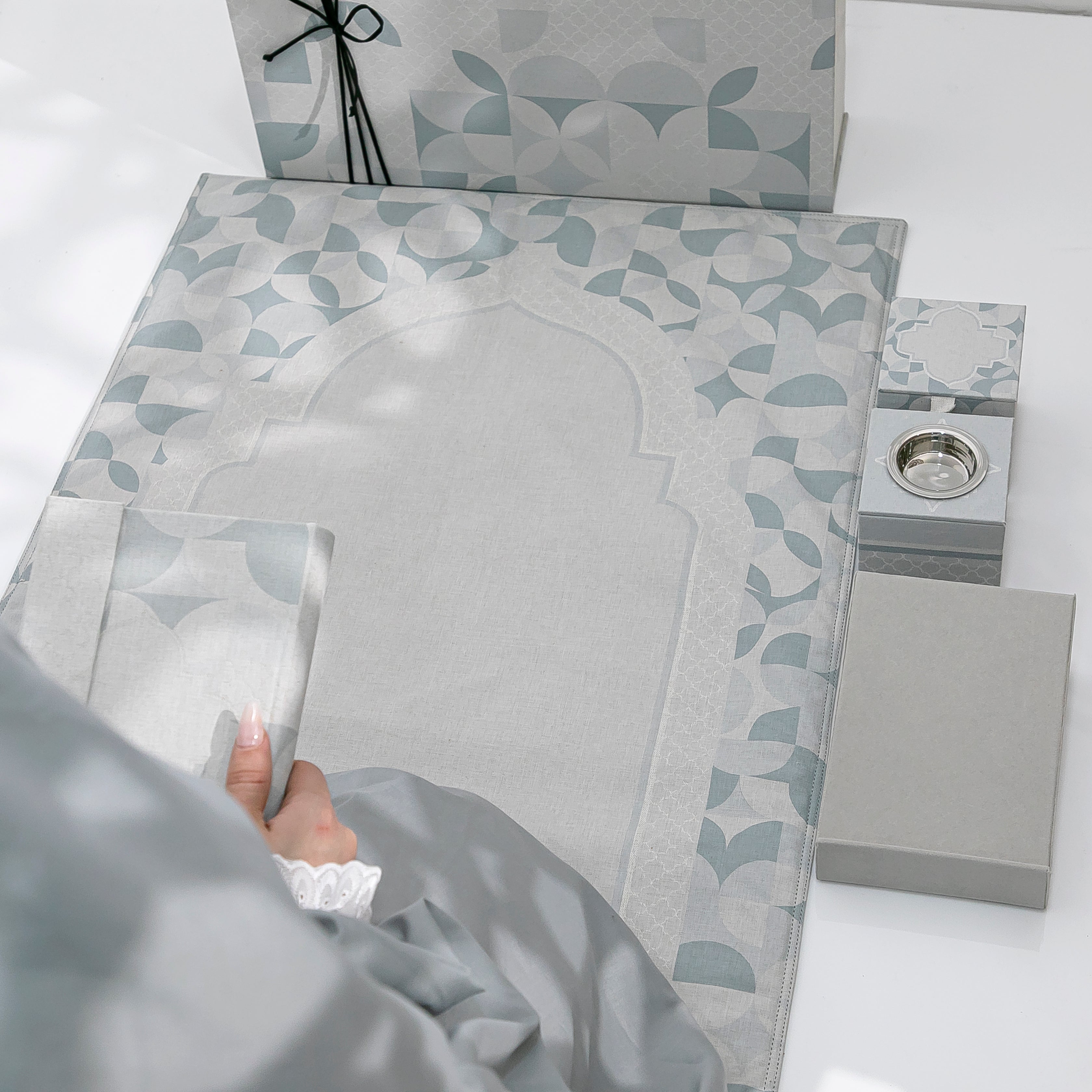 بوكس صلاة هجرة روحية-رمادى فاتح