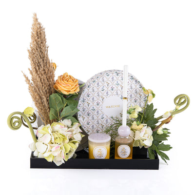 Diffuser set with artificial flowers