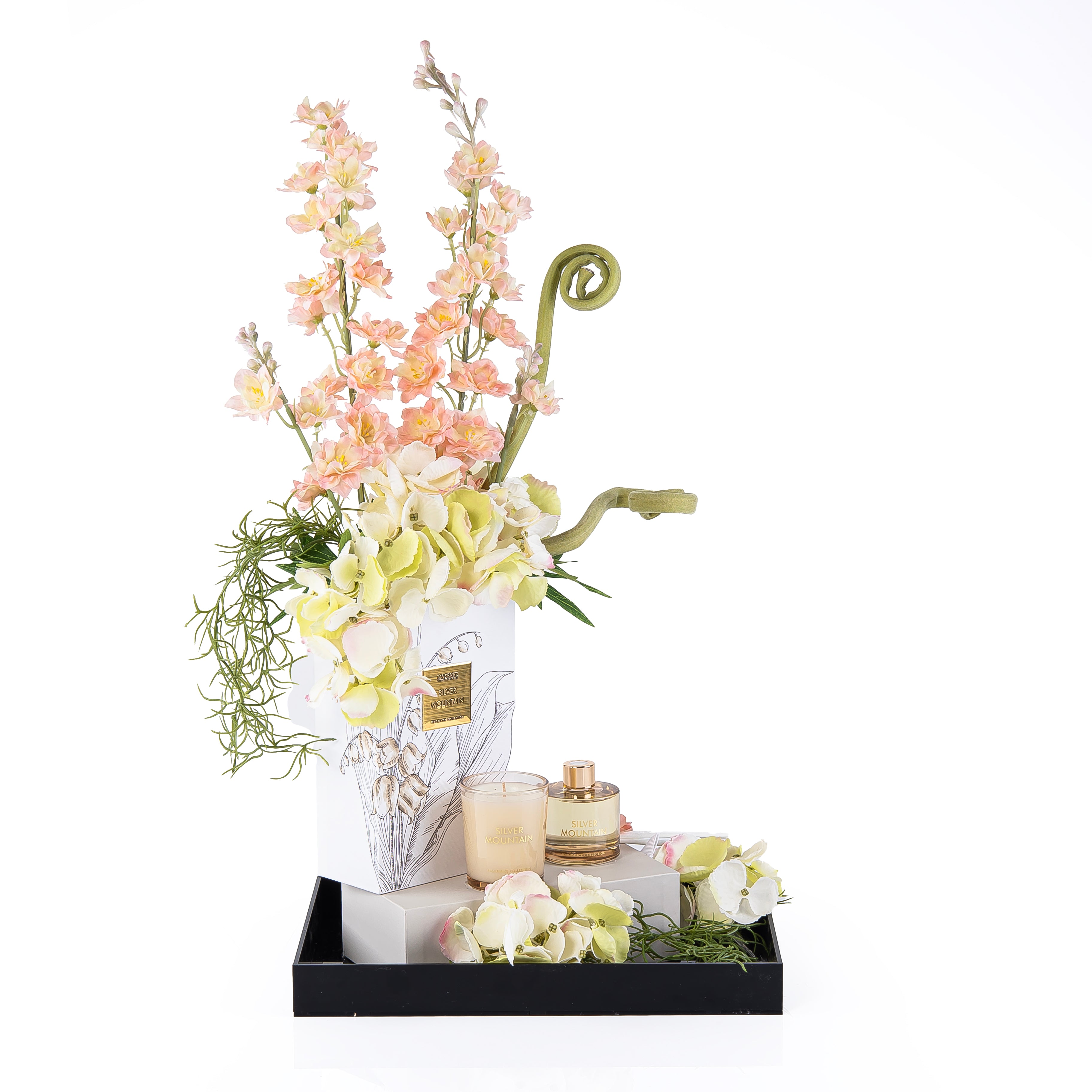 Diffuser set with artificial flowers
